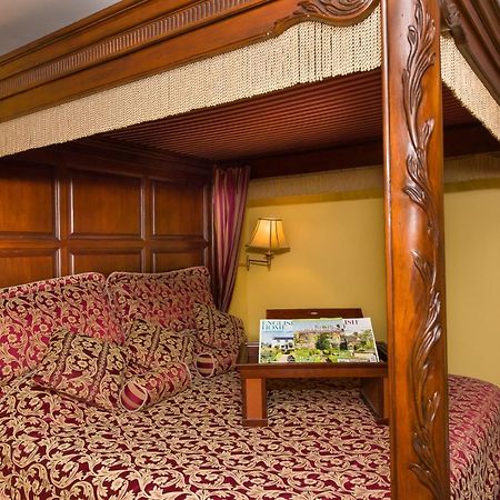 Talwood Manor B&B Порт-Колборн Экстерьер фото