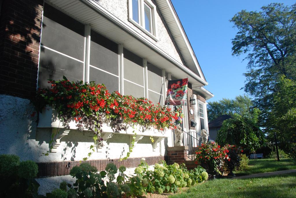 Talwood Manor B&B Порт-Колборн Экстерьер фото