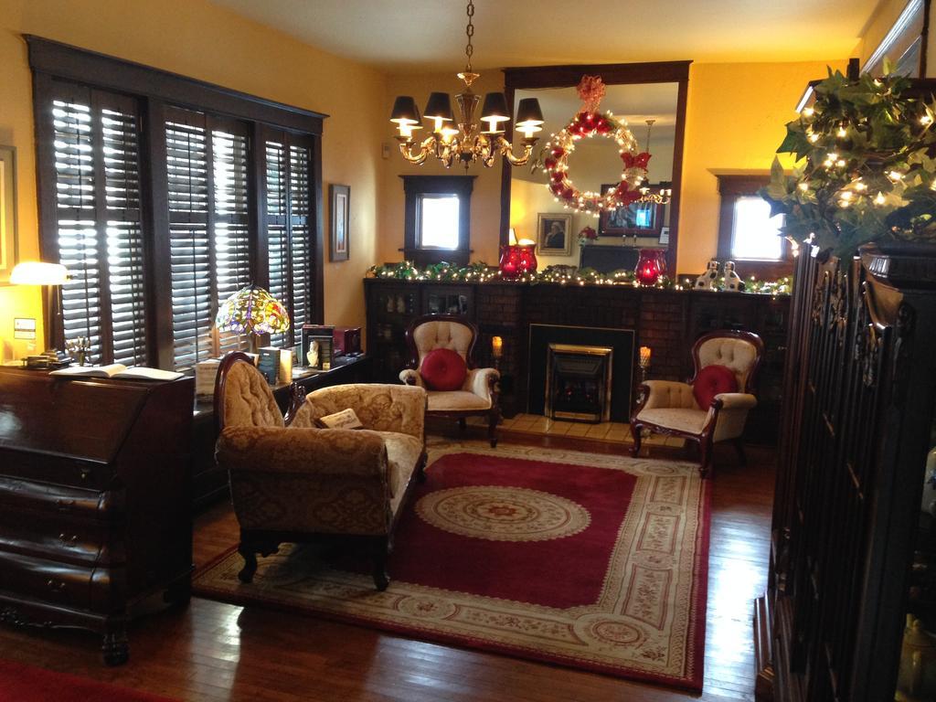 Talwood Manor B&B Порт-Колборн Экстерьер фото